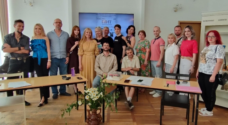 Пiит: поэтический вечер-интервью