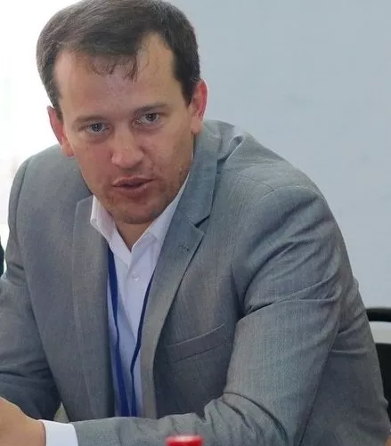 Заместитель директора