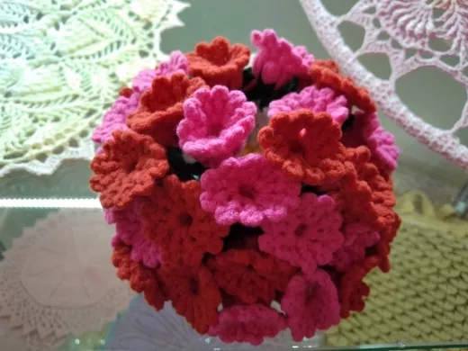 «Уют в доме» – выставка декоративных работ Екатерины Горбулёвой в технике «вязание крючком»